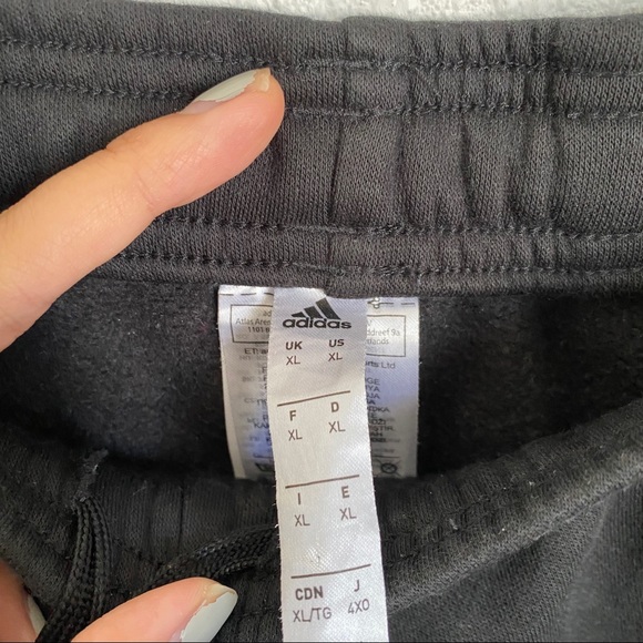 Adidas Men’s Black Joggers! - Picture 4 of 9